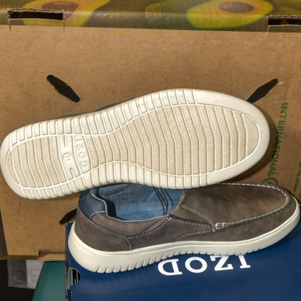 Izod Men's‎ Slip On Shoe Brown